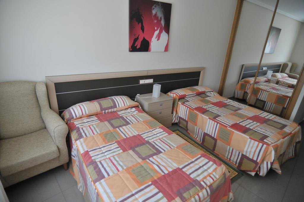 Apartamentos Turisticos Vilagarcia- Rio Ulla Pontevedra Szoba fotó